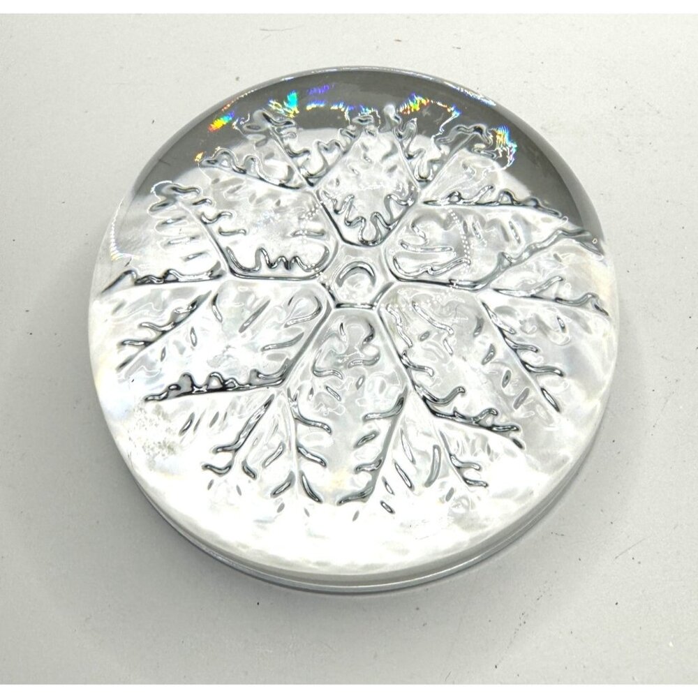 Garanti France Cristal 24% Lead Crystal Glass Christmas Snowflake Paperweight